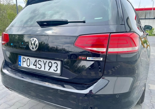 Volkswagen Passat cena 63900 przebieg: 111847, rok produkcji 2016 z Poznań małe 407